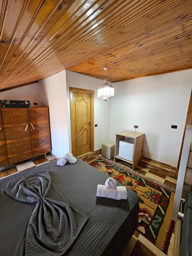 Castle - Inside,Voga Guesthause Hotel Kruje Exterior photo