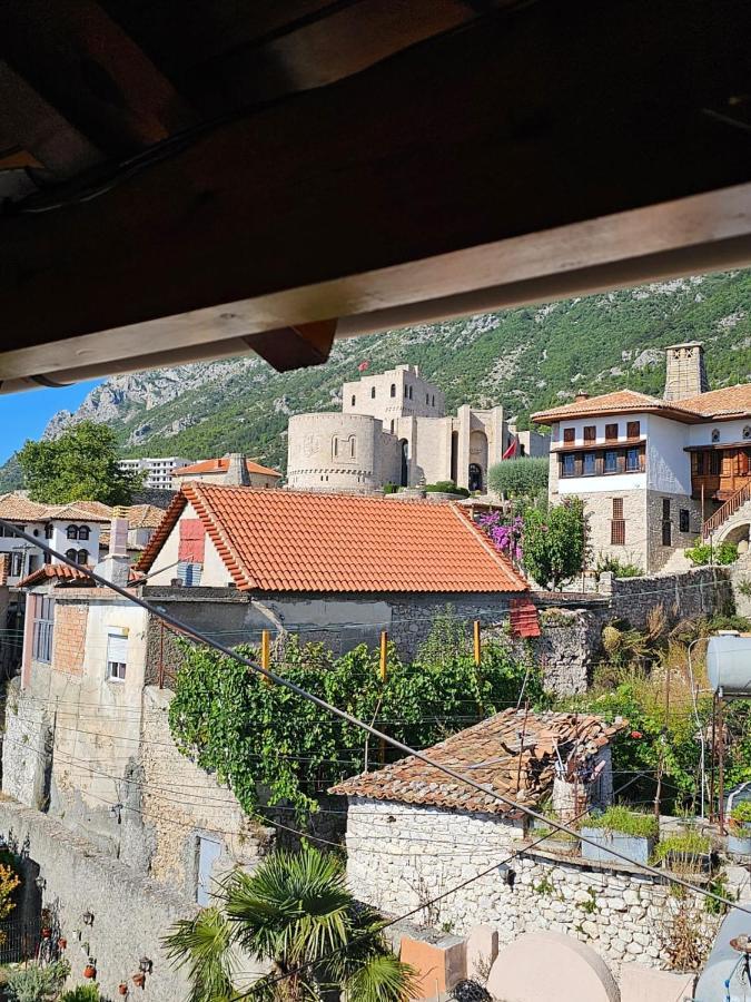 Castle - Inside,Voga Guesthause Hotel Kruje Exterior photo